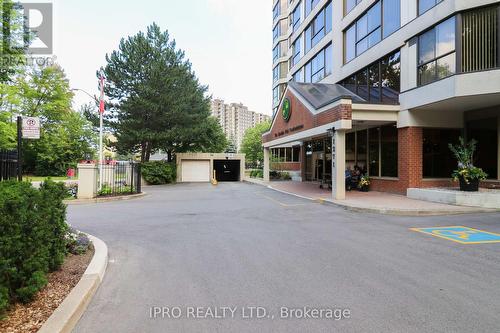 1201 - 1271 Walden Circle, Mississauga, ON - Outdoor