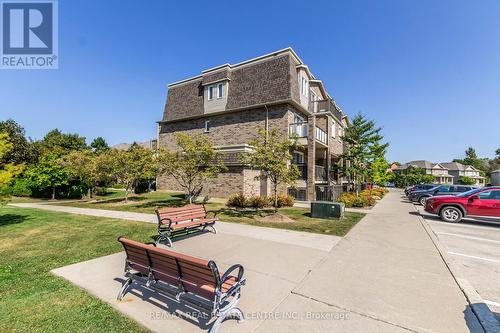 17 - 35 Mountford Drive, Guelph (Grange Hill East), ON - Outdoor