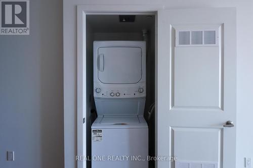 1006 - 4699 Glen Erin Drive, Mississauga, ON - Indoor Photo Showing Laundry Room