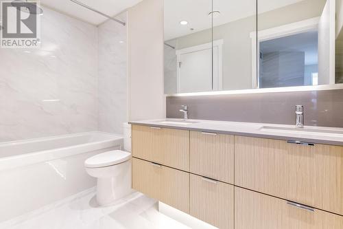 422 9233 Odlin Road, Richmond, BC - Indoor Photo Showing Bathroom