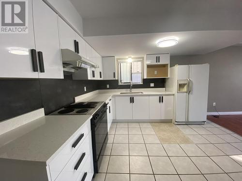 Garden Suite 2323 E 41 Avenue, Vancouver, BC - Indoor Photo Showing Kitchen