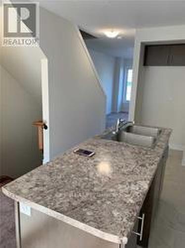 53 - 620 Linden Drive, Cambridge, ON - Indoor Photo Showing Kitchen