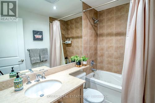 532 - 628 Fleet Street, Toronto, ON - Indoor Photo Showing Bathroom