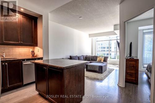 532 - 628 Fleet Street, Toronto, ON - Indoor Photo Showing Kitchen