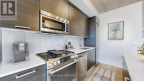 303 - 90 Broadview Avenue, Toronto (South Riverdale), ON - Indoor Photo Showing Kitchen With Upgraded Kitchen