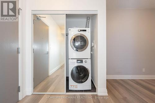 2208 - 7165 Yonge Street, Markham (Grandview), ON - Indoor Photo Showing Laundry Room