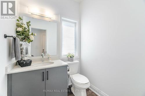 43 Ferris Circle, Guelph (Clairfields), ON - Indoor Photo Showing Bathroom