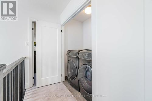 43 Ferris Circle, Guelph (Clairfields), ON - Indoor Photo Showing Laundry Room