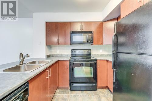 1108 - 30 Grand Trunk Crescent, Toronto (Waterfront Communities), ON - Indoor Photo Showing Kitchen With Double Sink