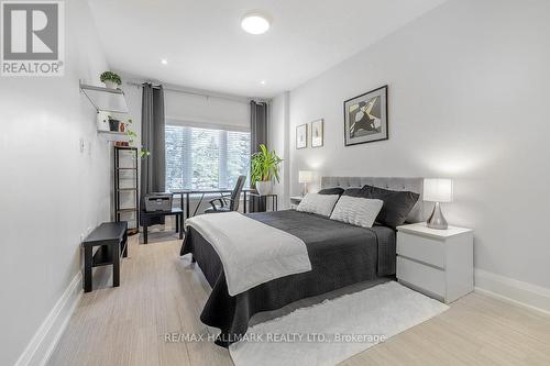 16 Tadcaster Place, Toronto (Banbury-Don Mills), ON - Indoor Photo Showing Bedroom