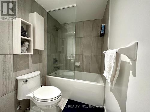 1707 - 99 Broadway Avenue, Toronto (Mount Pleasant West), ON - Indoor Photo Showing Bathroom