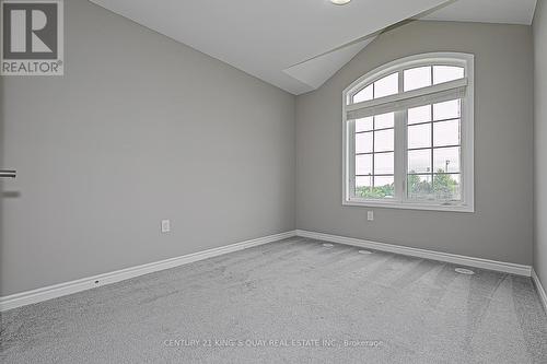 32 William F Bell Parkway, Richmond Hill, ON - Indoor Photo Showing Other Room