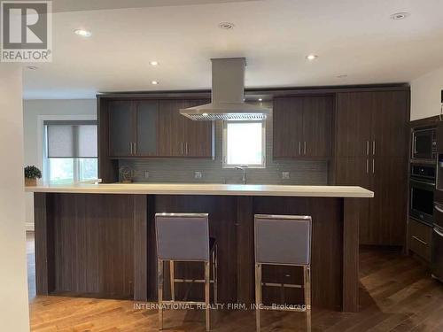 151 Richmond Street, Richmond Hill, ON - Indoor Photo Showing Kitchen