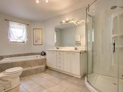 Ensuite bathroom - 