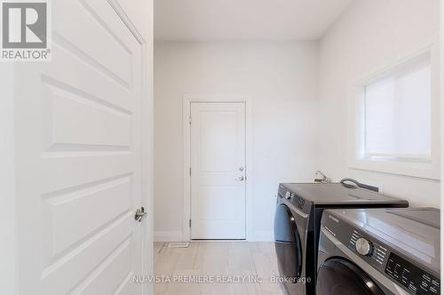 206 Winlow Way, Middlesex Centre (Komoka), ON - Indoor Photo Showing Laundry Room