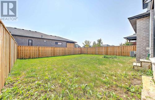 206 Winlow Way, Middlesex Centre (Komoka), ON - Outdoor