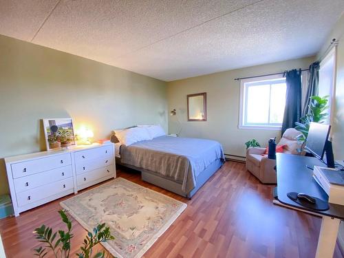 Chambre Ã  coucher principale - 601-3430 Ch. De Chambly, Longueuil (Le Vieux-Longueuil), QC - Indoor Photo Showing Bedroom