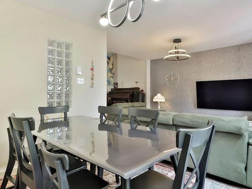 Dining room - 3229 Rue Plante, Longueuil (Saint-Hubert), QC - Indoor Photo Showing Dining Room