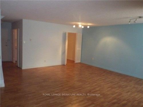 102-4005 Don Mills Rd, Toronto, ON - Indoor Photo Showing Other Room