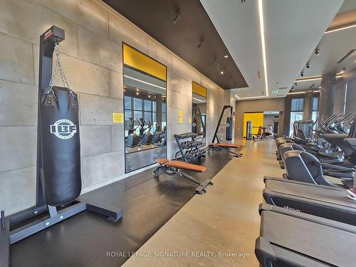 503-4675 Metcalfe Ave, Mississauga, ON - Indoor Photo Showing Gym Room