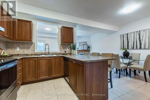 1337 Kestell Boulevard W, Oakville (Iroquois Ridge North), ON - Indoor Photo Showing Kitchen With Double Sink