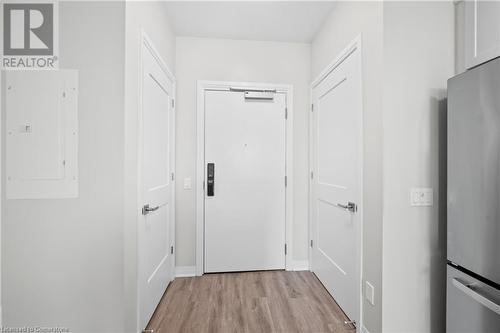 95 Dundas Street W Unit# 109, Oakville, ON - Indoor Photo Showing Other Room