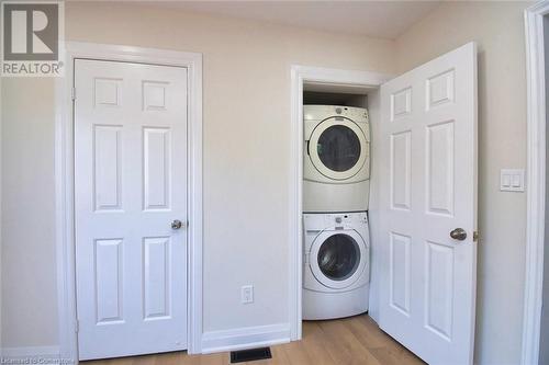 126 Evans Street, Hamilton, ON - Indoor Photo Showing Laundry Room