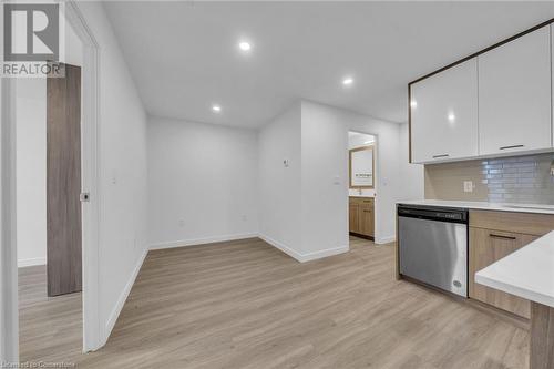 227 Market Street Unit# 1, Hamilton, ON - Indoor Photo Showing Kitchen