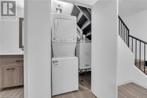 227 Market Street Unit# 1, Hamilton, ON - Indoor Photo Showing Laundry Room