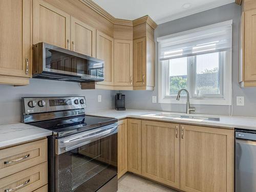 Kitchen - 19 Rue Lord, Repentigny (Repentigny), QC - Indoor Photo Showing Kitchen