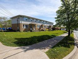 17-21 Crystal Drive  Dartmouth, NS B3A 4L3