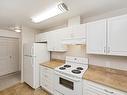 205-2568 Dingwall St, Duncan, BC  - Indoor Photo Showing Kitchen 