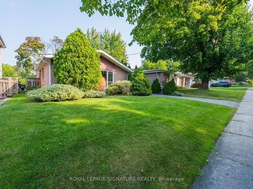 8 Trailside Dr, Toronto, ON - Outdoor