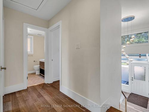 130 Three Valleys Dr, Toronto, ON - Indoor Photo Showing Other Room