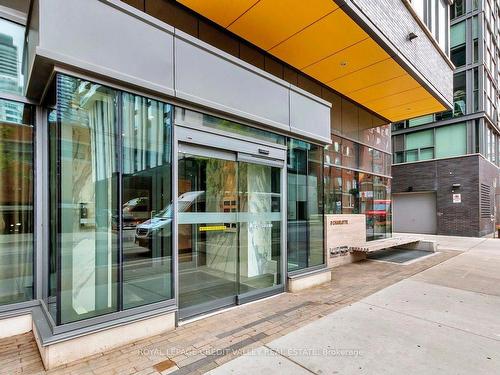 1003-8 Charlotte St, Toronto, ON - Outdoor With Balcony With Exterior