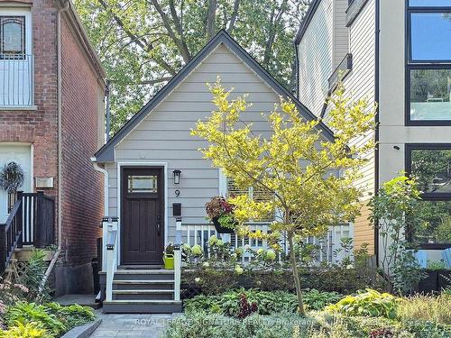 9 Dawson Ave, Toronto, ON - Outdoor