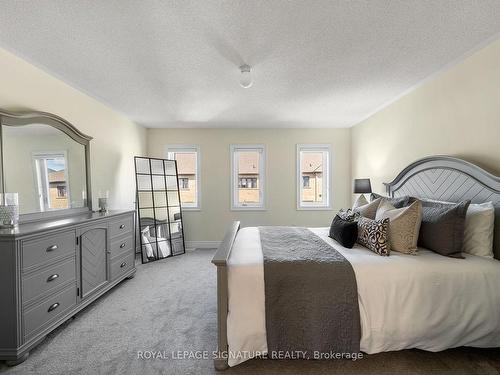 16 Closson Dr, Whitby, ON - Indoor Photo Showing Bedroom