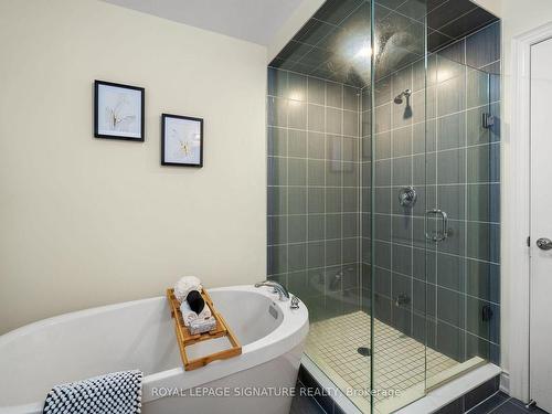 16 Closson Dr, Whitby, ON - Indoor Photo Showing Bathroom