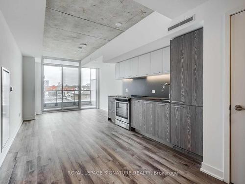 525-30 Baseball Pl, Toronto, ON - Indoor Photo Showing Kitchen