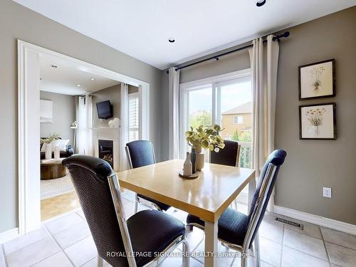 106 Forest Fountain Dr, Vaughan, ON - Indoor Photo Showing Dining Room