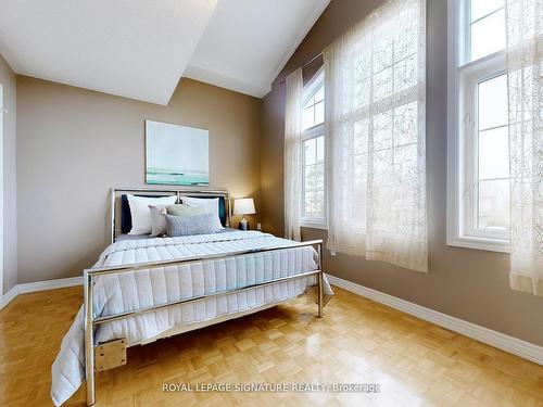 106 Forest Fountain Dr, Vaughan, ON - Indoor Photo Showing Bedroom