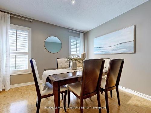 106 Forest Fountain Dr, Vaughan, ON - Indoor Photo Showing Dining Room