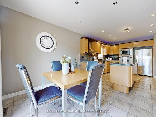 106 Forest Fountain Dr, Vaughan, ON - Indoor Photo Showing Dining Room