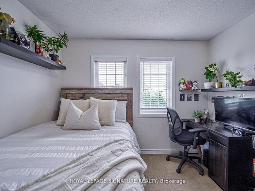 23 Barli Cres, Vaughan, ON - Indoor Photo Showing Bedroom