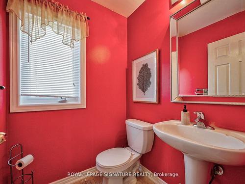 23 Barli Cres, Vaughan, ON - Indoor Photo Showing Bathroom