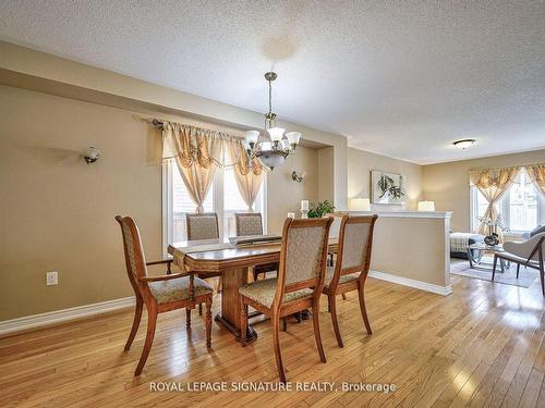 23 Barli Cres, Vaughan, ON - Indoor Photo Showing Dining Room