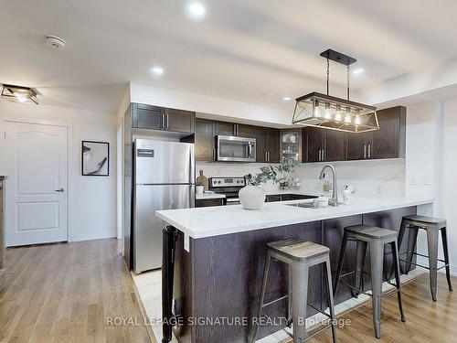 1010-55 Lindcrest Manr, Markham, ON - Indoor Photo Showing Kitchen With Stainless Steel Kitchen With Upgraded Kitchen