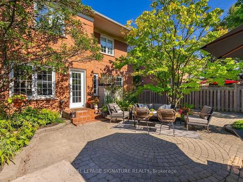 239 Westfield Tr, Oakville, ON - Outdoor