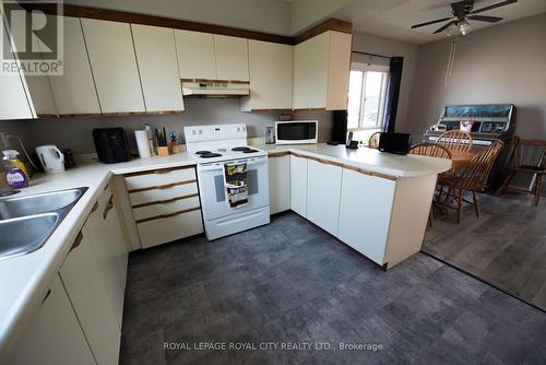 14 Industrial Street, Guelph (Two Rivers), ON - Indoor Photo Showing Kitchen With Double Sink