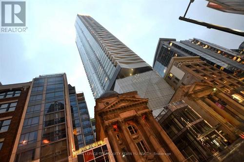 4004 - 197 Yonge Street, Toronto, ON - 